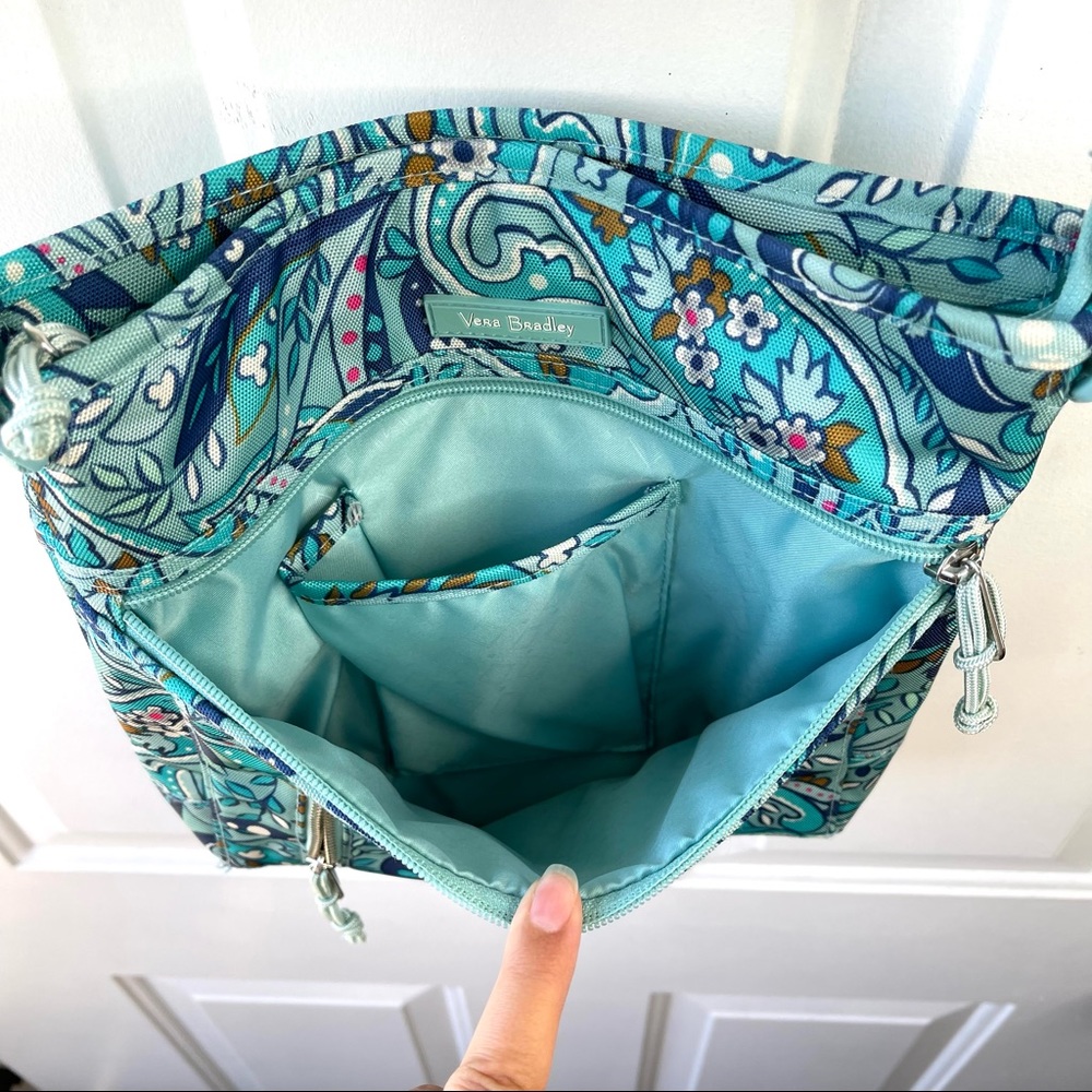 Vintage Vera Bradley Lighten Up Travel Ready CB Blue Daisy & Paisley Purse. - Picture 5 of 14